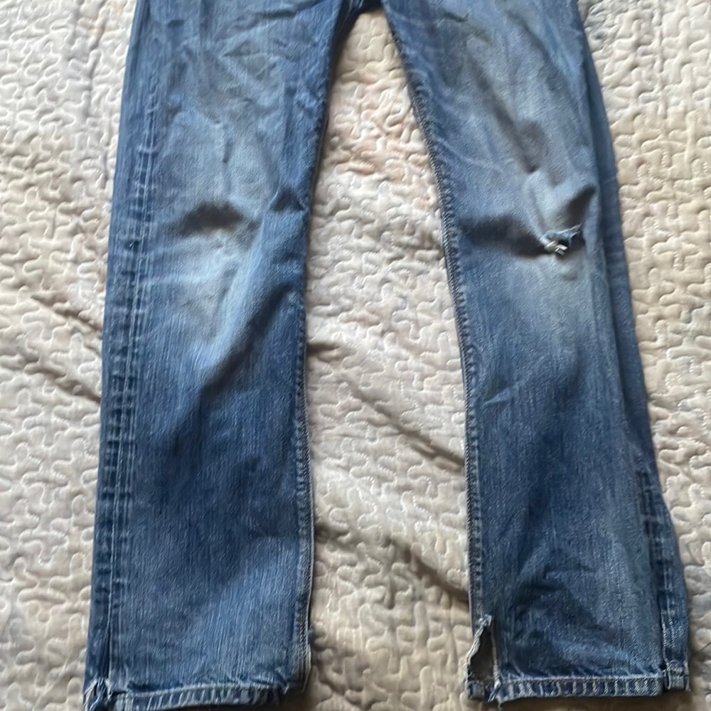 Am selling some express bootcut jeans size 29/30